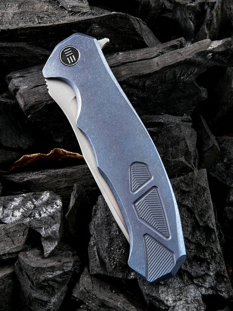 Brand new 🔥 We Knife Co. We Knife Kellen Bogardus 37 Framelock Folder 910B, 4.07” Bohler M390 Bead Blast Drop Point Plain Blade, Blue Titanium Handle 😍 3 Brand new 🔥 We Knife Co. We Knife Kellen Bogardus 37 Framelock Folder 910B, 4.07” Bohler M390 Bead Blast Drop Point Plain Blade, Blue Titanium Handle 😍 - Image 3