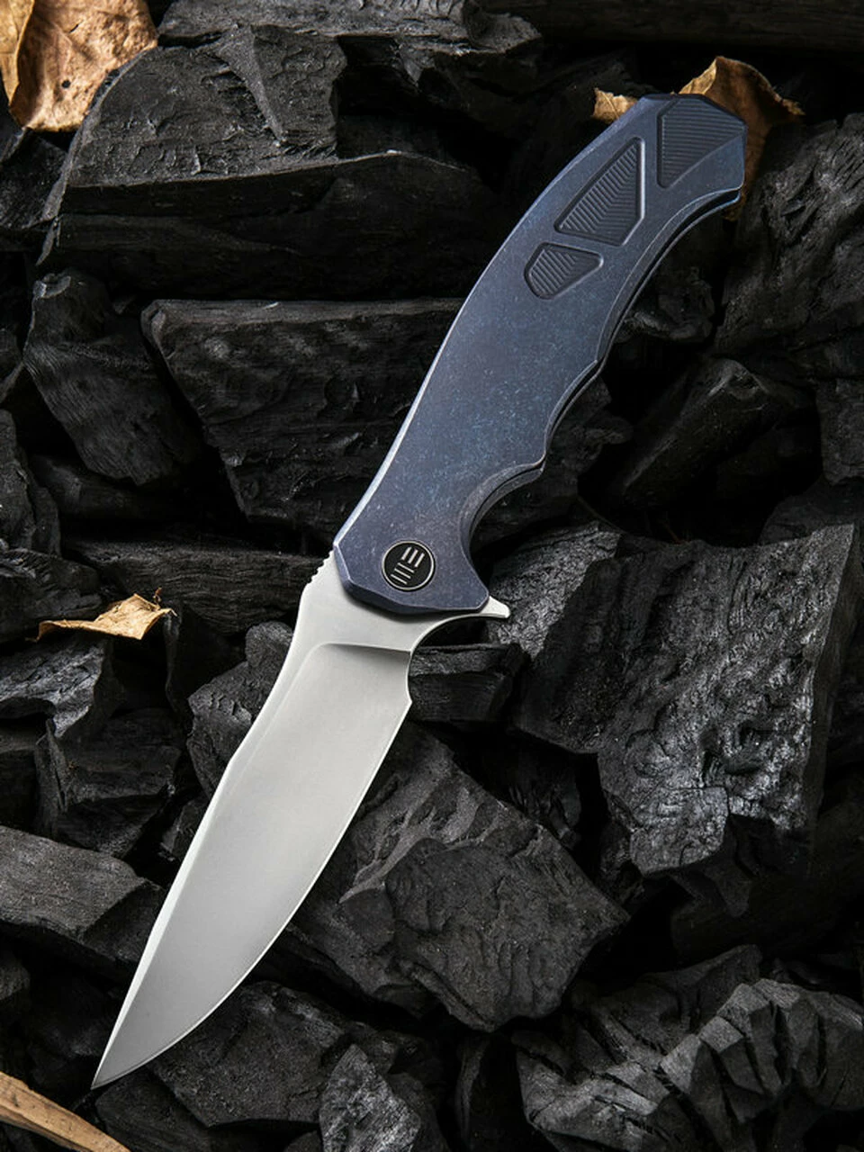 Brand new 🔥 We Knife Co. We Knife Kellen Bogardus 37 Framelock Folder 910B, 4.07” Bohler M390 Bead Blast Drop Point Plain Blade, Blue Titanium Handle 😍 1 Brand new 🔥 We Knife Co. We Knife Kellen Bogardus 37 Framelock Folder 910B, 4.07” Bohler M390 Bead Blast Drop Point Plain Blade, Blue Titanium Handle 😍