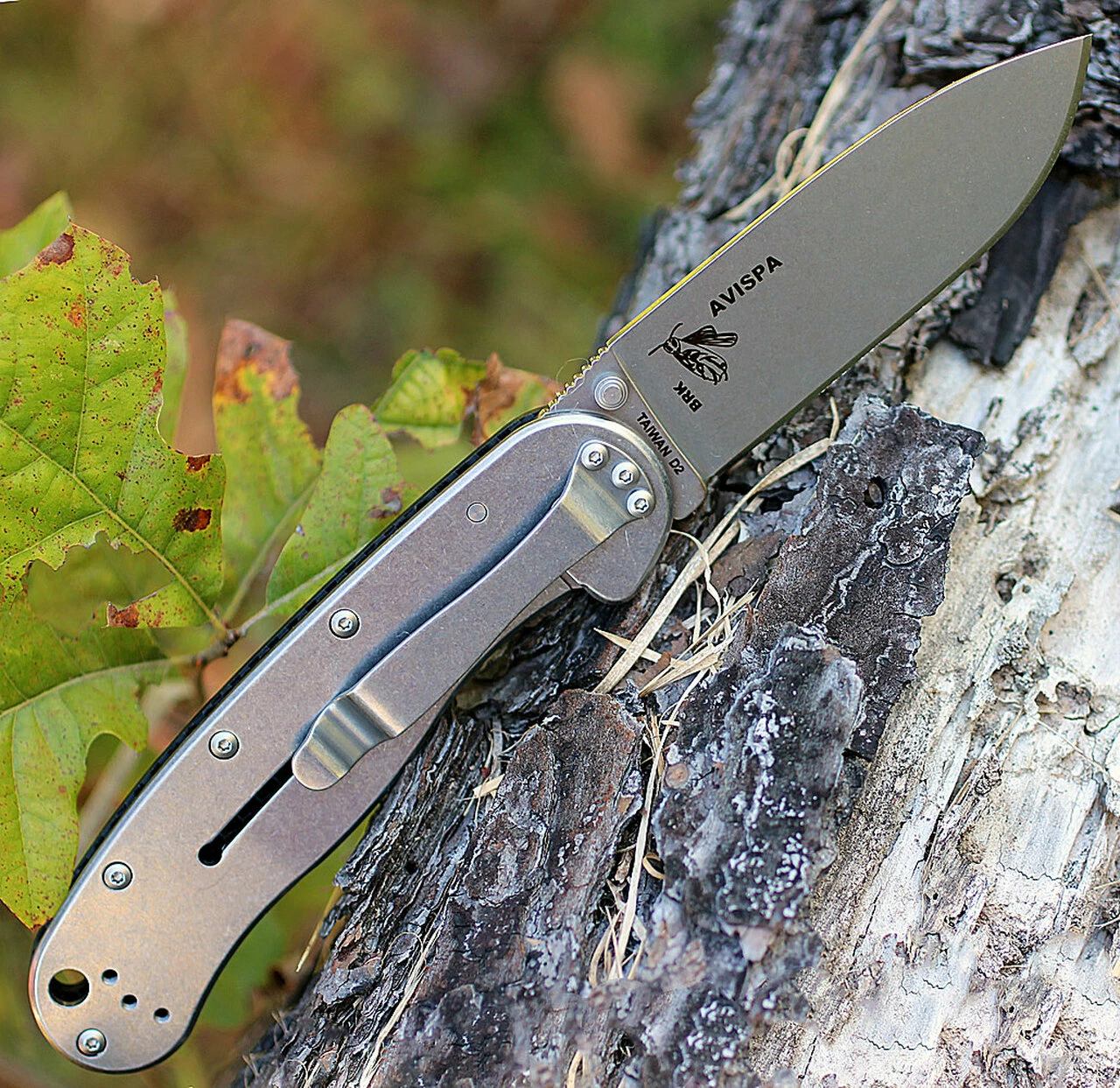 Best deal ⭐ BRK Avispa Folder, Carbon Fiber / G10 Handles, Stonewash D2 Steel, Plain Edge, Design by Esee Knives 🛒 3 Best deal ⭐ BRK Avispa Folder, Carbon Fiber / G10 Handles, Stonewash D2 Steel, Plain Edge, Design by Esee Knives 🛒 - Image 3