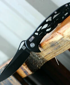 Promo ⌛ Artisan Cutlery Artisan Hoverwing - Black Steel (3.94" D2 Black) 1801P-BK 🎁