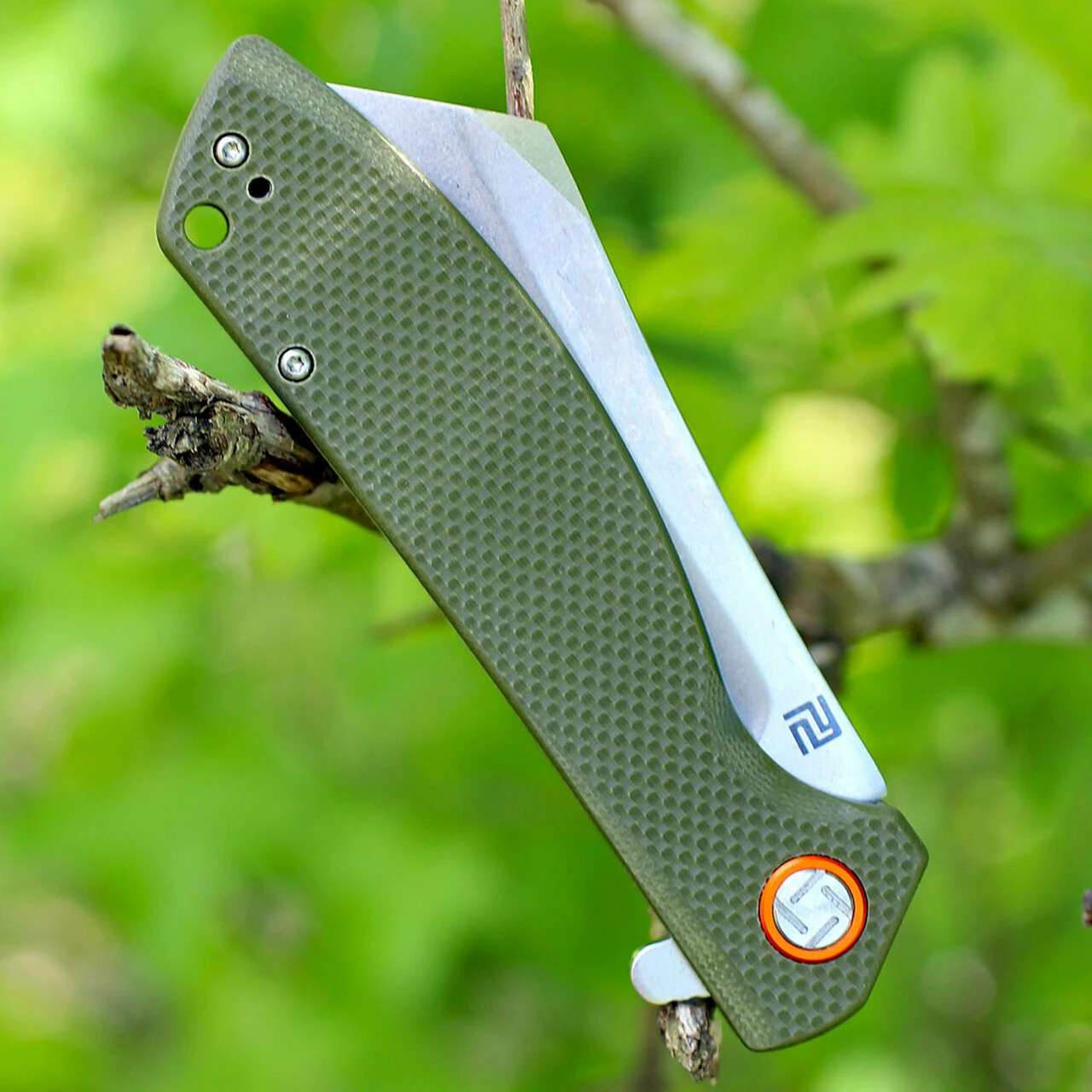 Deals 🛒 Artisan Cutlery Artisan Tomahawk ATZ1815PGNF, 3.75" D2 Plain Blade, Flat Green G-10 Handle ✔️ 3 Deals 🛒 Artisan Cutlery Artisan Tomahawk ATZ1815PGNF, 3.75" D2 Plain Blade, Flat Green G-10 Handle ✔️ - Image 3