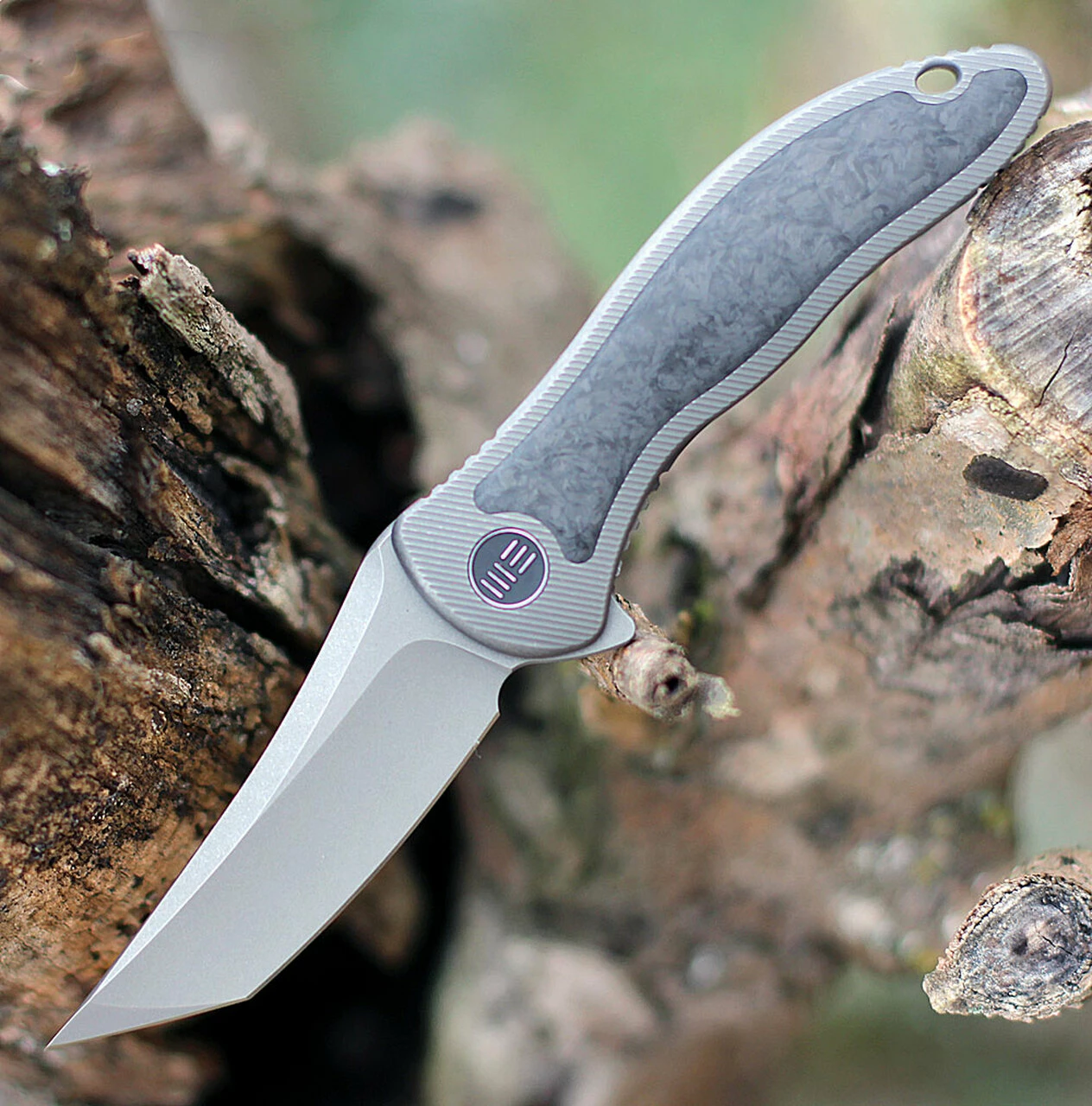 Promo ✨ We Knife Co. We Knife Mini Synergy 2012CF-A, 2.93" CPM 20CV Stonewashed Tanto Blade, Black/Gray 6AL4V Titanium w/ Shredded Carbon Fiber Inlay Handle 🔔 1 Promo ✨ We Knife Co. We Knife Mini Synergy 2012CF-A, 2.93" CPM 20CV Stonewashed Tanto Blade, Black/Gray 6AL4V Titanium w/ Shredded Carbon Fiber Inlay Handle 🔔