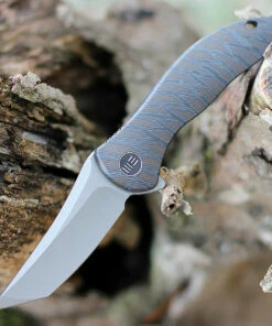 New 🤩 We Knife Co. We Knife Mini Synergy 2012C, 2.93" CPM 20CV Stonewashed Tanto Blade, Tiger Striped Pattern Flamed 6AL4V Titanium Handle 💯