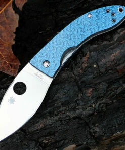 Wholesale 👍 Spyderco Knives Spyderco C205GFBLP Lil’ Lum Chinese Folder, 2.38 in VG-10 Plain Blade, Blue Nishijin Glass Fiber Handles, Sprint Run ⌛