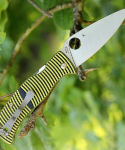 Best reviews of 🌟 Spyderco Knives Spyderco Caribbean Leaf G-10 Black/Yellow C217GP, 3.70" LC200N Plain Blade 🔥 -Automatic Knives shop 217gp.3 54981.1566585921