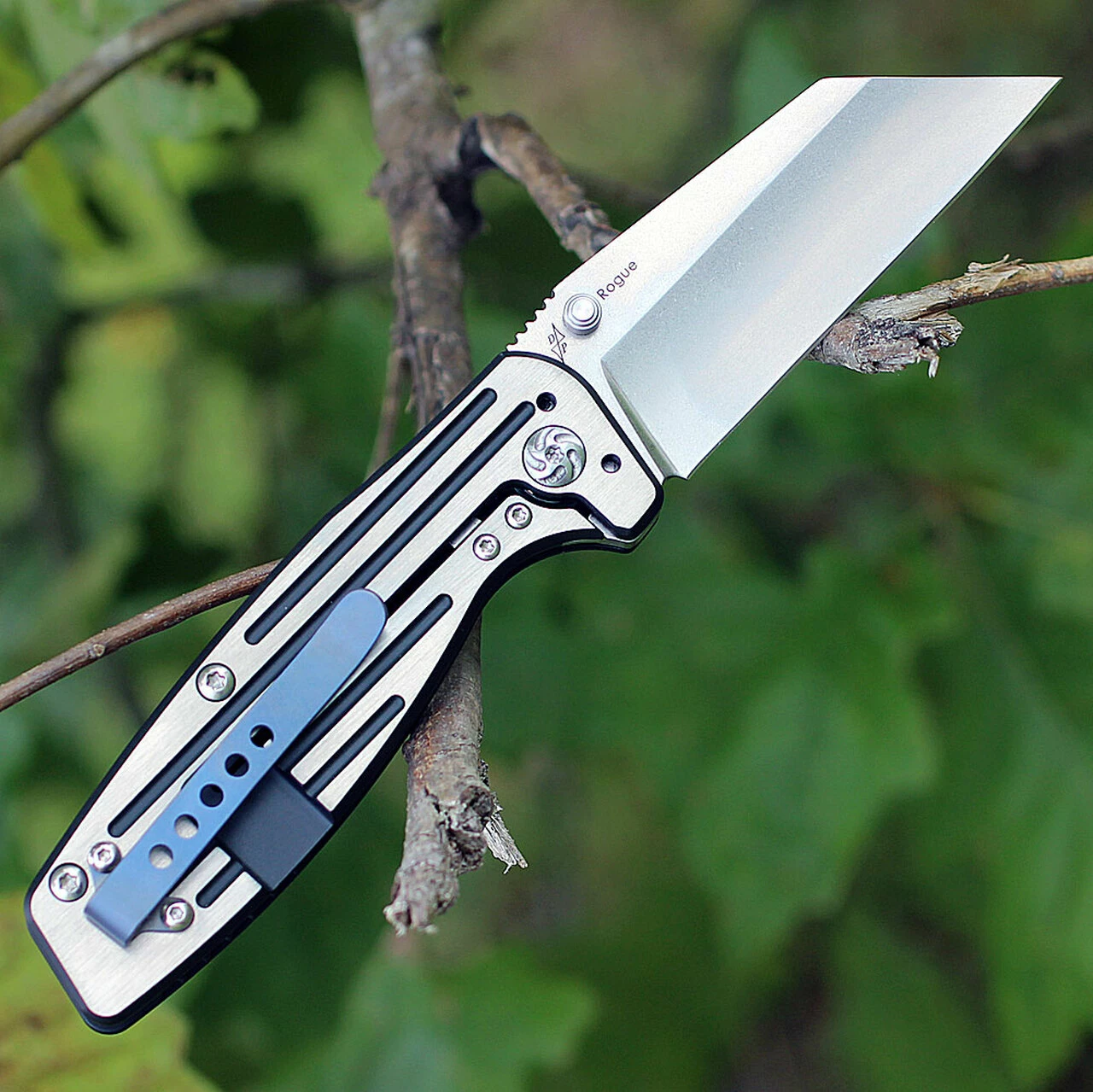 Budget 🎉 Kizer Cutlery Kizer 3480 Rogue Framelock, 3" CPM-S35VN Wharncliffe Blade, Titanium Handles 👏 2 Budget 🎉 Kizer Cutlery Kizer 3480 Rogue Framelock, 3" CPM-S35VN Wharncliffe Blade, Titanium Handles 👏 - Image 2