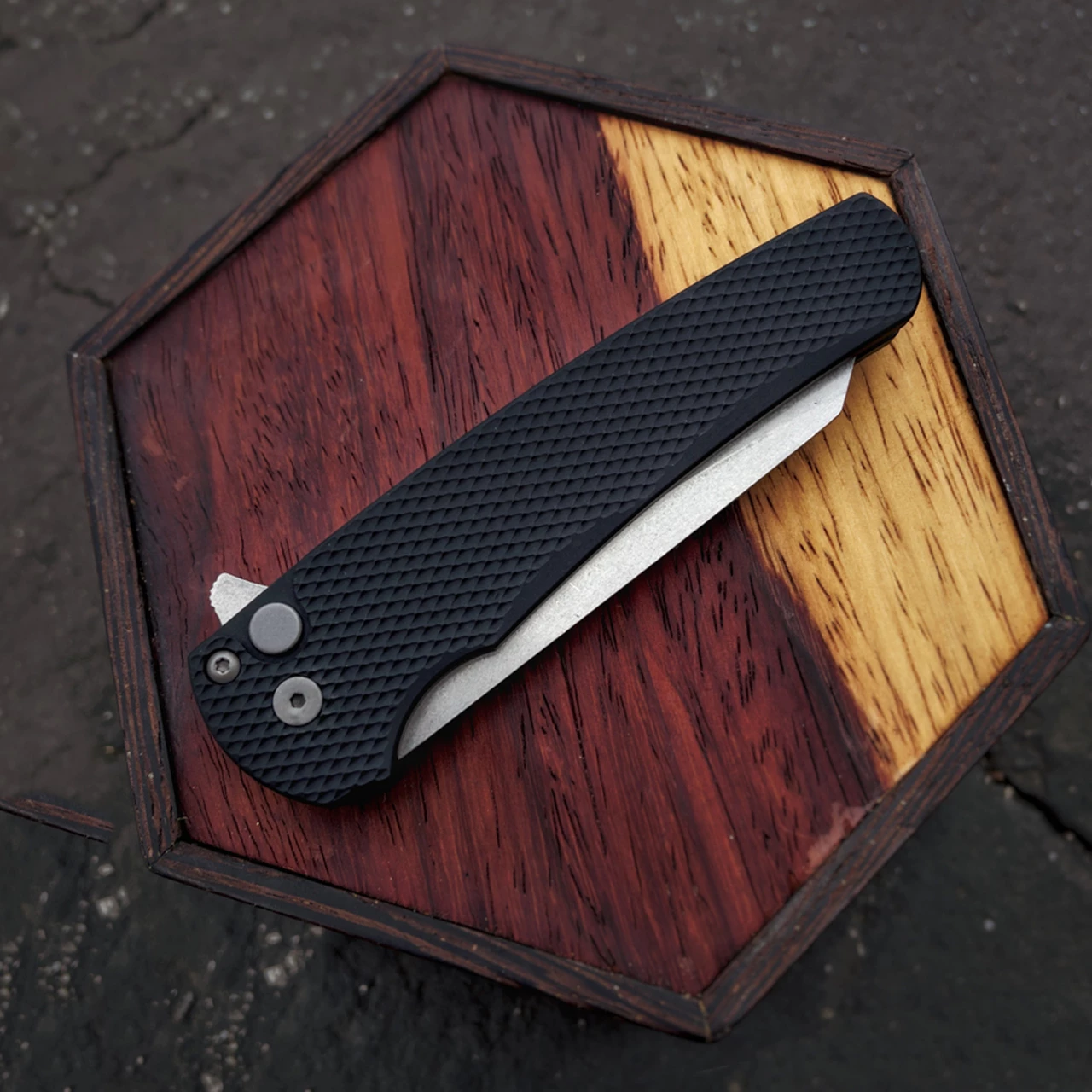 Best deal 👏 Pro-Tech Malibu Flipper - Blk Textured Alum (3.3" 20CV SW Reverse Tanto) 5205 🎁 4 Best deal 👏 Pro-Tech Malibu Flipper - Blk Textured Alum (3.3" 20CV SW Reverse Tanto) 5205 🎁 - Image 4