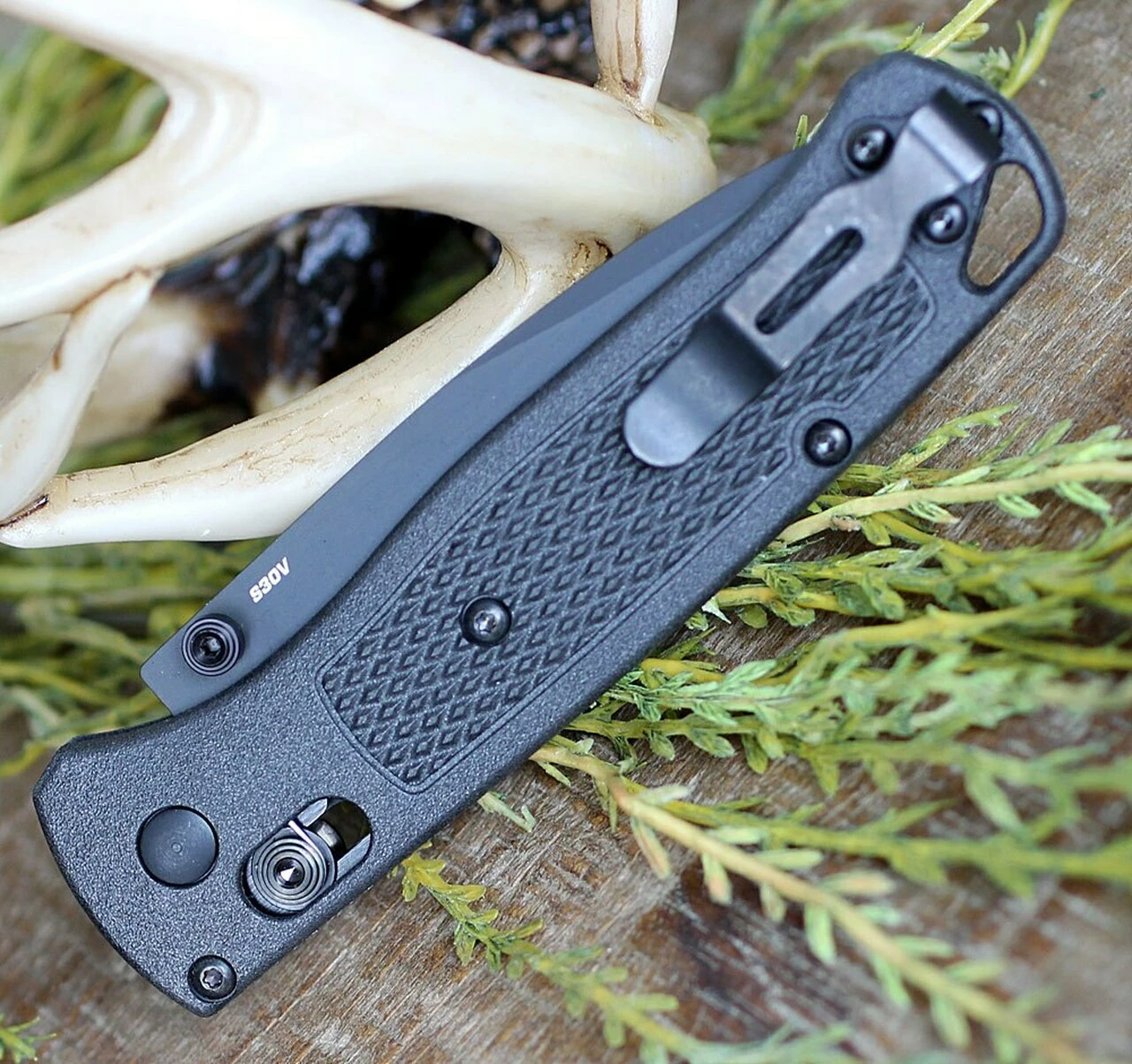 Budget ⭐ Benchmade Knives Benchmade Bugout 535SBK-2, 3.24" CPM-S30V Carbon Coated Part Serrated Blade, CF-Elite Handle 🔥 3 Budget ⭐ Benchmade Knives Benchmade Bugout 535SBK-2, 3.24" CPM-S30V Carbon Coated Part Serrated Blade, CF-Elite Handle 🔥 - Image 3