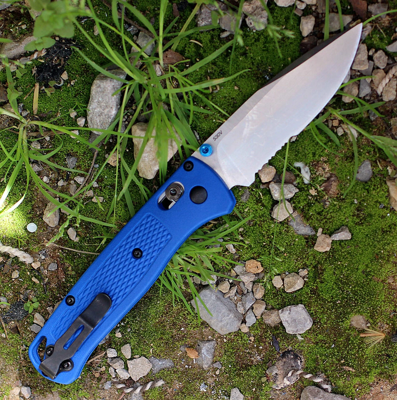 Buy 👍 Benchmade Knives Benchmade Bugout 535S, 3.24" CPM-S30V Serrated Blade, Blue Grivory Handle ✔️ 2 Buy 👍 Benchmade Knives Benchmade Bugout 535S, 3.24" CPM-S30V Serrated Blade, Blue Grivory Handle ✔️ - Image 2