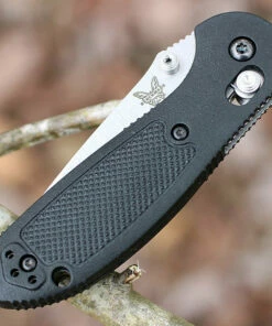 Hot Sale 👍 Benchmade Knives Benchmade Mini Griptilian 556-S30V, 2.91" S30V Drop Point Plain Blade, Black Noryl GTX Handle 🛒 -Automatic Knives shop 556 s30v.4 27644.1566586202