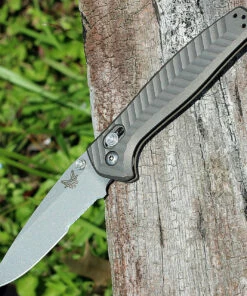 Outlet 👏 Benchmade Knives Benchmade BM781S ANTHEM, 3.5" CPM-20CV SS Combo Blade, Anodized Billet Titanium Handle 🤩