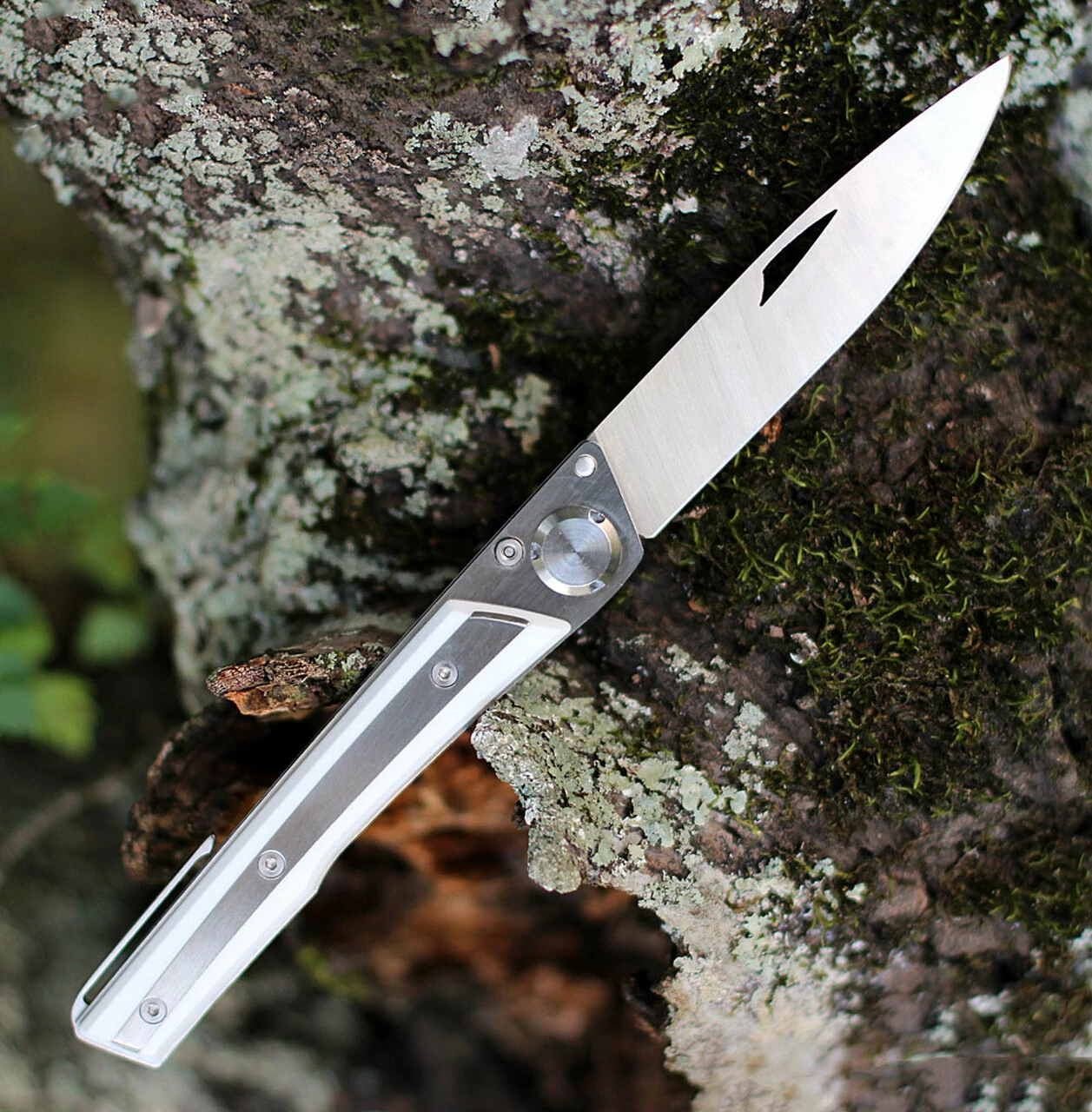 Deals ⭐ Actilam S4CC Folder w/Clip, 3.375" 14C28N Plain Blade, White Corian Handle 🎁 2 Deals ⭐ Actilam S4CC Folder w/Clip, 3.375" 14C28N Plain Blade, White Corian Handle 🎁 - Image 2