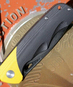 New 😍 Bestech Airstream - Blk / Yellow G10 (3.9" D2 Blk SW Drop Point) BG47B 👍 5 New 😍 Bestech Airstream - Blk / Yellow G10 (3.9" D2 Blk SW Drop Point) BG47B 👍 -Automatic Knives shop BTKG47B.2 28593.1645037750