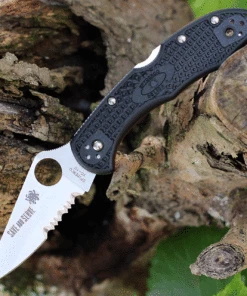 New 💯 Spyderco Knives Spyderco Delica Thin Red line 2.90" Satin Black FRN C11FBKRD 😀