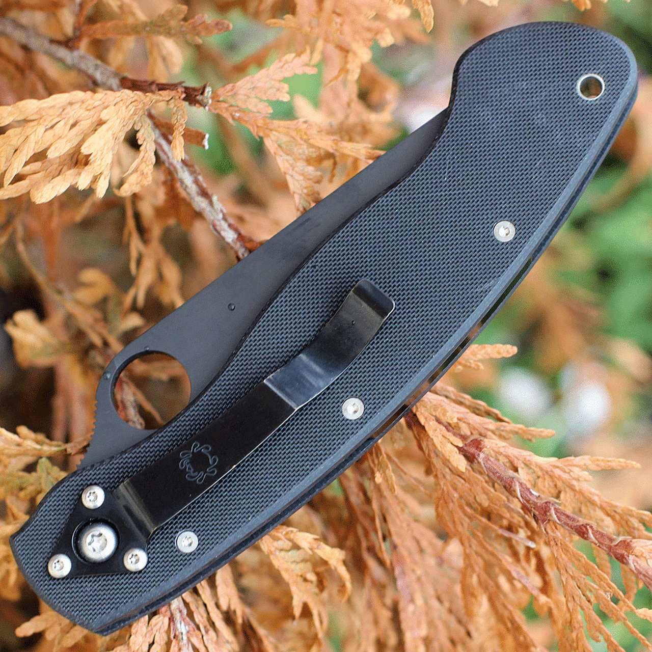 Discount ❤️ Spyderco Knives Spyderco Military Black G10 (4" S30V BK) C36GPBK ❤️ 4 Discount ❤️ Spyderco Knives Spyderco Military Black G10 (4" S30V BK) C36GPBK ❤️ - Image 4