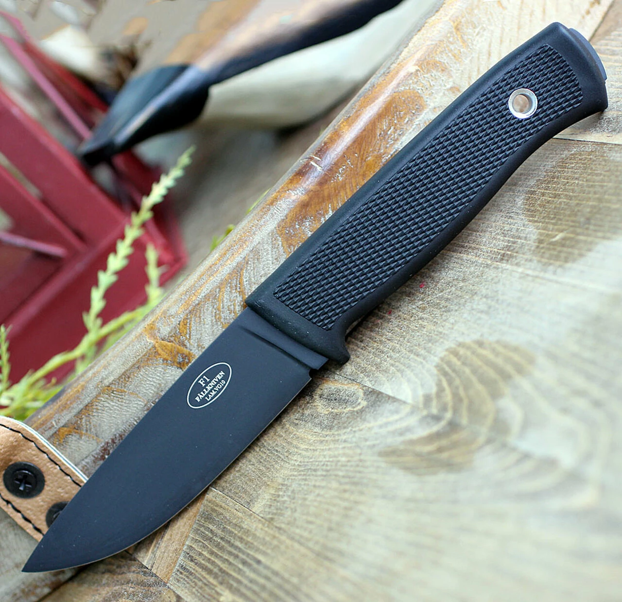 Coupon ❤️ Fallkniven F1BZ Military Survival Left Hand Sheath, 3.8" Laminated VG10 Black Plain Blade, Thermorun Handle 🔥 1 Coupon ❤️ Fallkniven F1BZ Military Survival Left Hand Sheath, 3.8" Laminated VG10 Black Plain Blade, Thermorun Handle 🔥