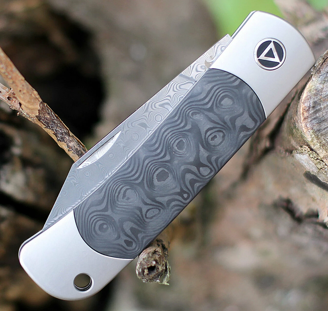 Wholesale 😀 QSP Knife Falcon Slipjoint QS133-A, 3" Damascus Plain blade, Titanium Handle w/ Carbon Fiber Inlay 💯 3 Wholesale 😀 QSP Knife Falcon Slipjoint QS133-A, 3" Damascus Plain blade, Titanium Handle w/ Carbon Fiber Inlay 💯 - Image 3