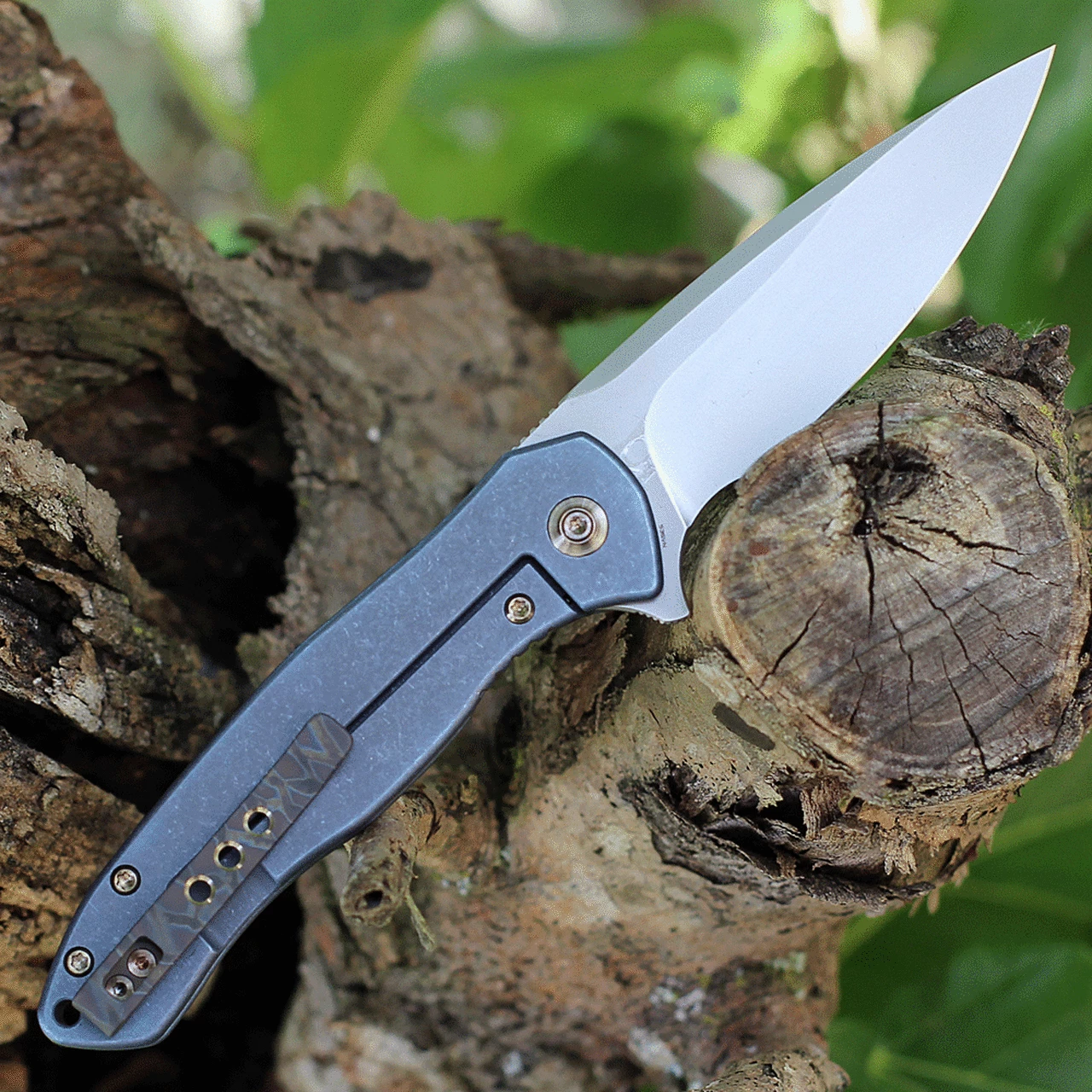 New 🛒 WE Knife Co. Kitefin 2001F, 3.24" CPM-S35VN Polished Bead Blast Spear Point Blade, Blue Titanium Handle w/ Gold Grove 💯 2 New 🛒 WE Knife Co. Kitefin 2001F, 3.24" CPM-S35VN Polished Bead Blast Spear Point Blade, Blue Titanium Handle w/ Gold Grove 💯 - Image 2