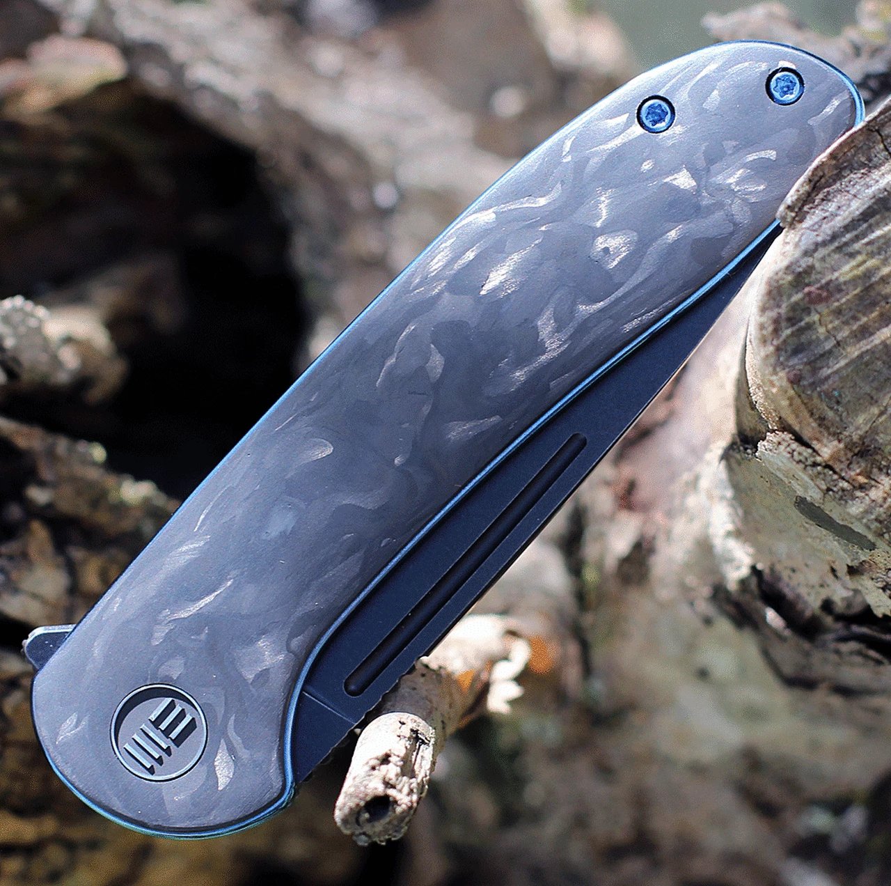 Flash Sale ⌛ WE Knife Co. Saakshi - Marble CF / Blue Ti (3.3" CPM-20CV Black SW) 20020C-2 🔥 3 Flash Sale ⌛ WE Knife Co. Saakshi - Marble CF / Blue Ti (3.3" CPM-20CV Black SW) 20020C-2 🔥 - Image 3