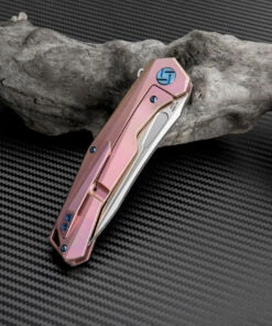 Best Sale 🔔 Artisan Cutlery Artisan Zumwalt ATZ1808GRES, 3.78" S35VN Plain Blade, Rose Titanium Handle 😍 6 Best Sale 🔔 Artisan Cutlery Artisan Zumwalt ATZ1808GRES, 3.78" S35VN Plain Blade, Rose Titanium Handle 😍 -Automatic Knives shop atz1808gre 2 1 76001.1566585981