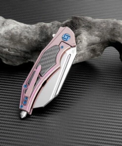 Best deal ⌛ Artisan Cutlery Artisan Apache ATZ1813GREM, 3.82" M390 Plain Blade, Rose Titanium/Carbon Fiber Handle 💯 6 Best deal ⌛ Artisan Cutlery Artisan Apache ATZ1813GREM, 3.82" M390 Plain Blade, Rose Titanium/Carbon Fiber Handle 💯 -Automatic Knives shop atz1813gres 2 1 89146.1566586059