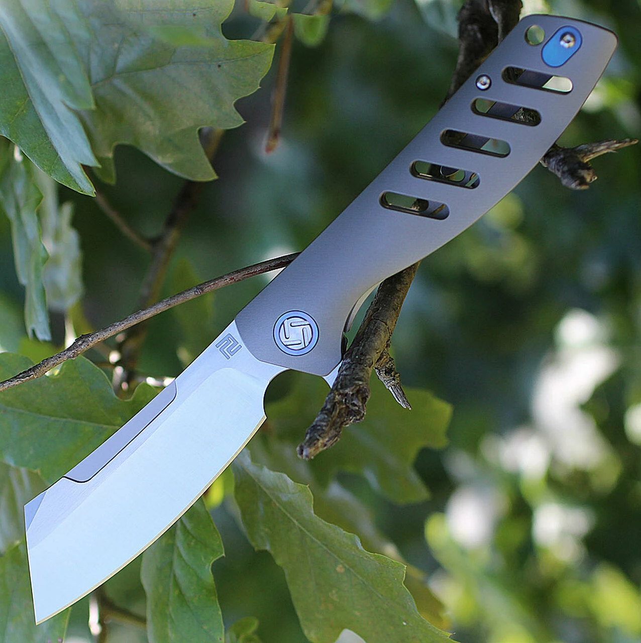 Outlet 🔥 Artisan Cutlery Artisan Tomahawk ATZ1815GGYS, 3.75" S35VN Plain Blade, Gray Titanium Handle ✨ 1 Outlet 🔥 Artisan Cutlery Artisan Tomahawk ATZ1815GGYS, 3.75" S35VN Plain Blade, Gray Titanium Handle ✨