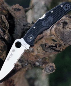 Cheap 😀 Spyderco Knives Spyderco Endura 4 Thin Red Line - Black FRN (3.80" VG-10 Combo) C10FPSBKRD 😍