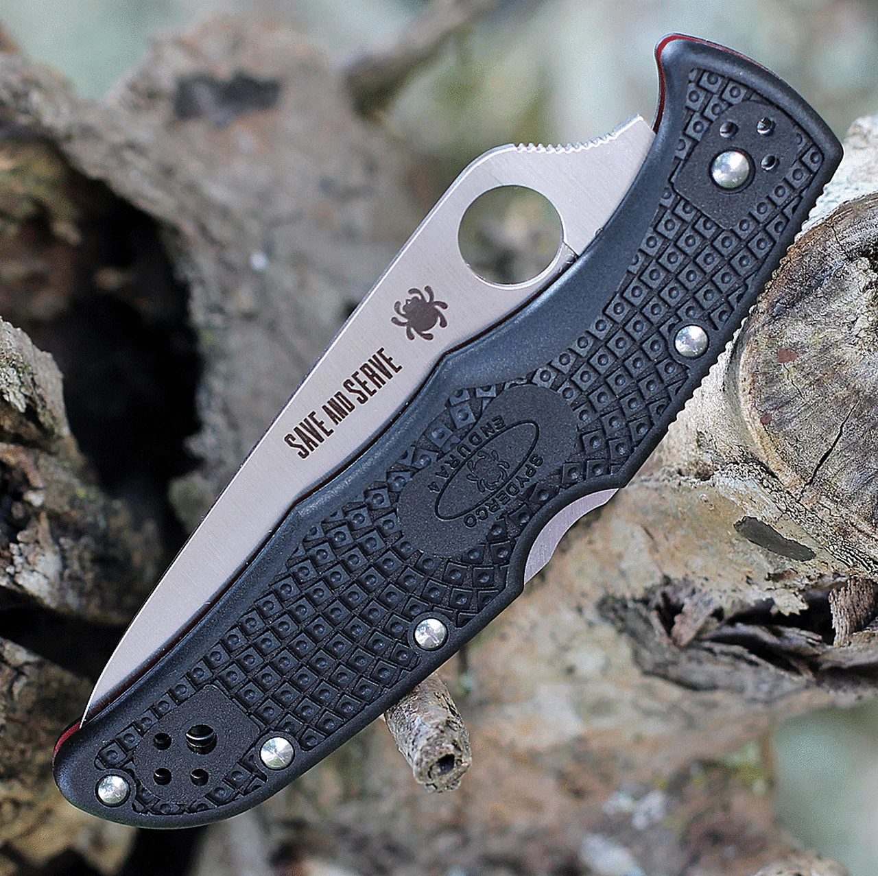 Cheap 😀 Spyderco Knives Spyderco Endura 4 Thin Red Line - Black FRN (3.80" VG-10 Combo) C10FPSBKRD 😍 4 Cheap 😀 Spyderco Knives Spyderco Endura 4 Thin Red Line - Black FRN (3.80" VG-10 Combo) C10FPSBKRD 😍 - Image 4