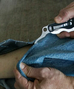 Brand new 👏 Spyderco Knives Spyderco C209GS ClipiTool Rescue, 3.61" 8Cr13MoV Serrated Blade, Black G-10 Handle ❤️ -Automatic Knives shop c209gs.1 33901.1566585924