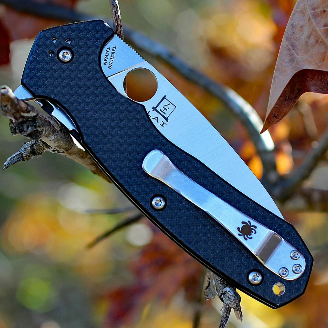 Hot Sale ❤️ Spyderco Knives Spyderco C234CFP Amalgam, CPM S30V Plain Blade, Carbon Fiber/G-10 Handle 💯 3 Hot Sale ❤️ Spyderco Knives Spyderco C234CFP Amalgam, CPM S30V Plain Blade, Carbon Fiber/G-10 Handle 💯 - Image 3