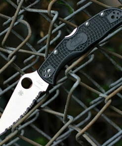 Top 10 🛒 Spyderco Knives Spyderco Endela Lightweight C243SBK, 3.41" VG-10 Spyder Blade, Black FRN Handle 💯