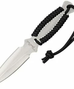 Hot Sale 💯 Benchmark Fixed Blade, black cord wrap trim and wrist lanyard. ❤️