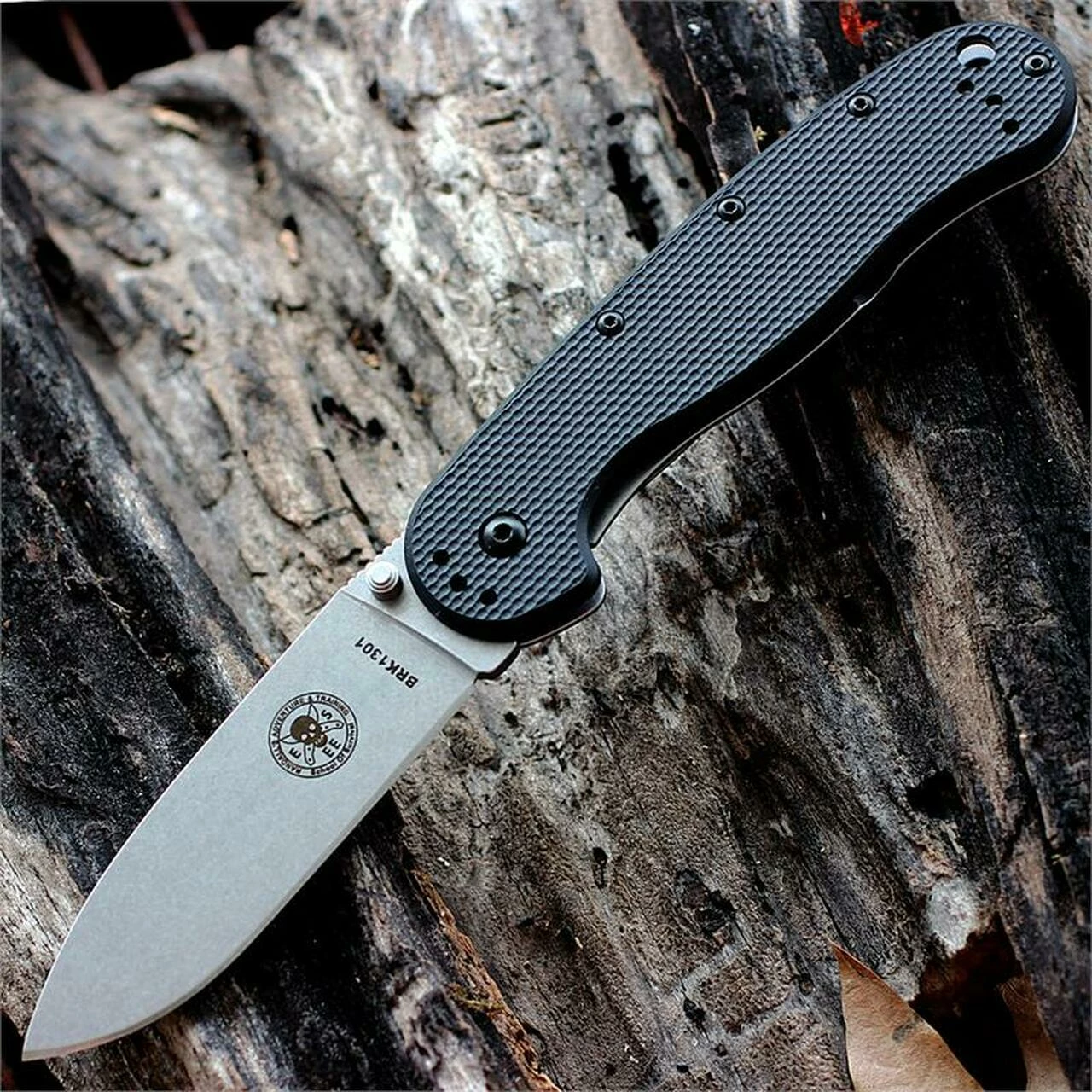 Promo 🤩 BRK Avispa Folder, Black Nylon handles, Stonewash AUS-8 Blade, Plain Edge, Design by Esee Knives 😍 1 Promo 🤩 BRK Avispa Folder, Black Nylon handles, Stonewash AUS-8 Blade, Plain Edge, Design by Esee Knives 😍