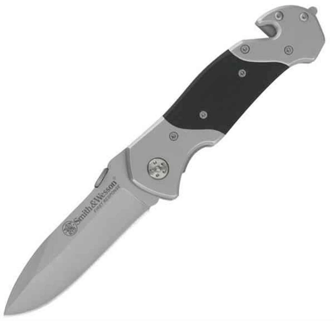 Outlet 👍 Smith and Wesson Smith & Wesson First Response Folder, 4 5/8" closed linerlock. Matte finish stainless blade with thumb lug. Blade is etched First Response. 😀 1 Outlet 👍 Smith and Wesson Smith & Wesson First Response Folder, 4 5/8" closed linerlock. Matte finish stainless blade with thumb lug. Blade is etched First Response. 😀