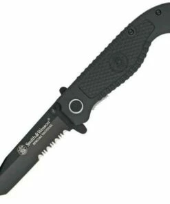 Hot Sale 🎁 Smith and Wesson Smith & Wesson Special Tactical Linerlock. Partially serrated black finish blade 👏