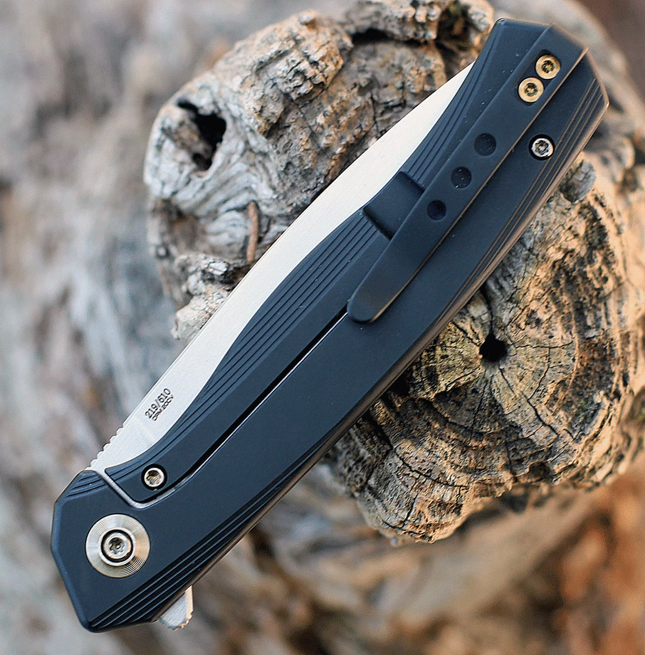 Best Sale 🎉 WE Knife Co. Seer - Black Ti (3.48" CPM-20CV) 20015-1 Limited Edition 🔔 4 Best Sale 🎉 WE Knife Co. Seer - Black Ti (3.48" CPM-20CV) 20015-1 Limited Edition 🔔 - Image 4