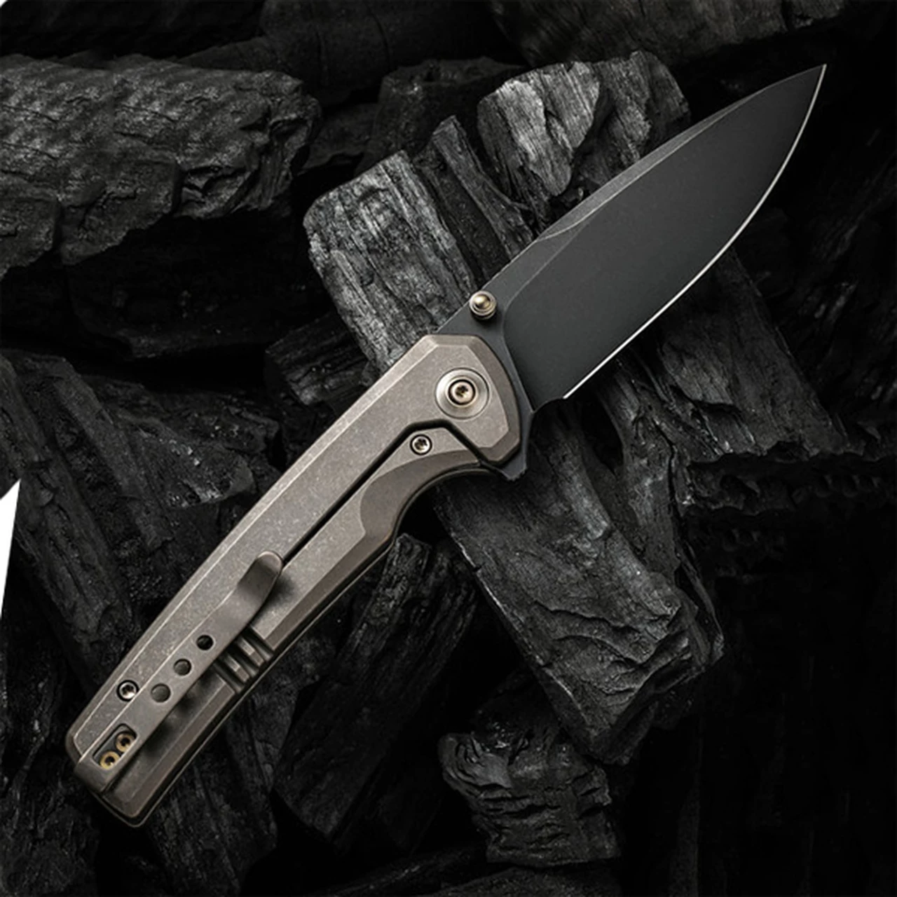 Budget ✨ We Knife Co. WE Knife Subjugator - Bronze Ti (3.5" CPM 20CV Blk SW) WE21014C-4 ⭐ 2 Budget ✨ We Knife Co. WE Knife Subjugator - Bronze Ti (3.5" CPM 20CV Blk SW) WE21014C-4 ⭐ - Image 2